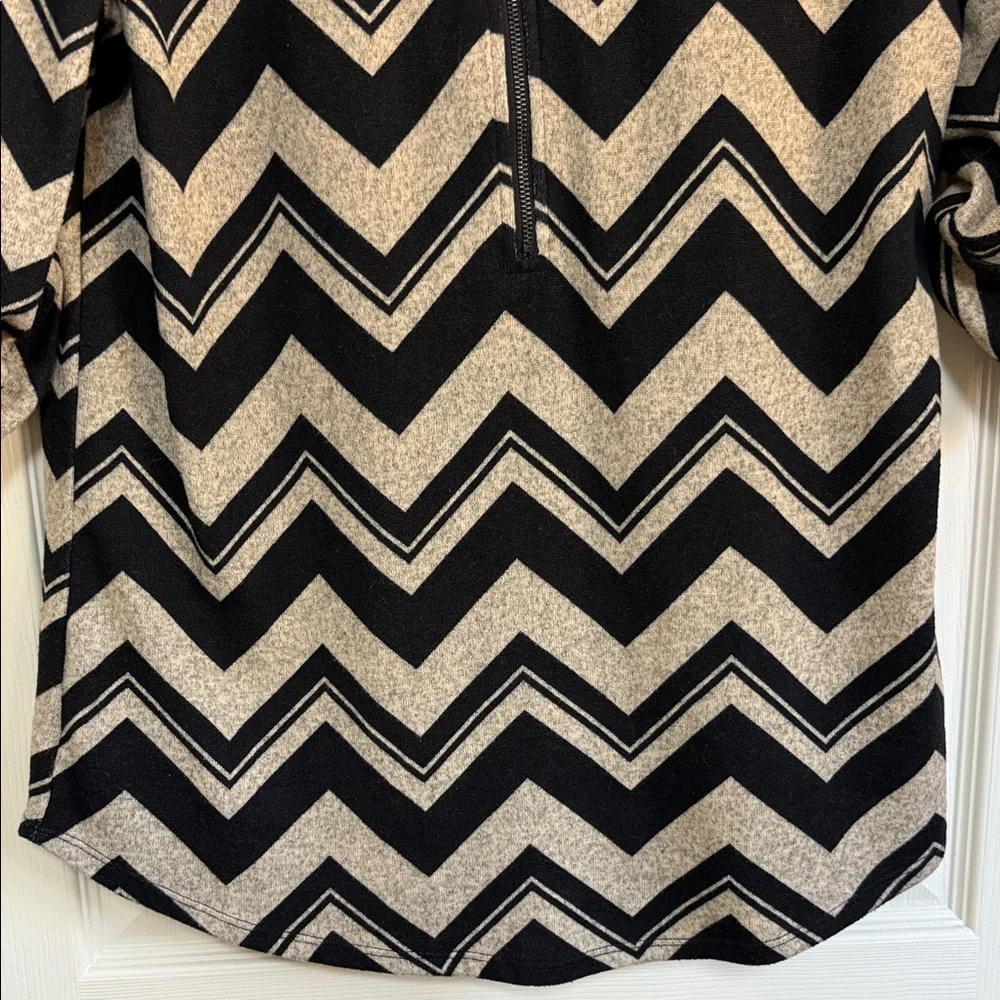 Tacera Black and Tan Chevron Tunic - Picture 10 of 13